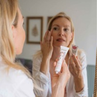 Nawilżający i równoważący krem ​​do twarzy, dla kobiet w ciąży i karmiących, MOJA PIĘKNA SKÓRA, Cosmebio, 40 ml, Omum