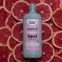 Hypoalergiczny skoncentrowany płyn do mycia naczyń GRAPEFRUIT, delikatny dla skóry, 750 ml, Bio-D (BWUG127)